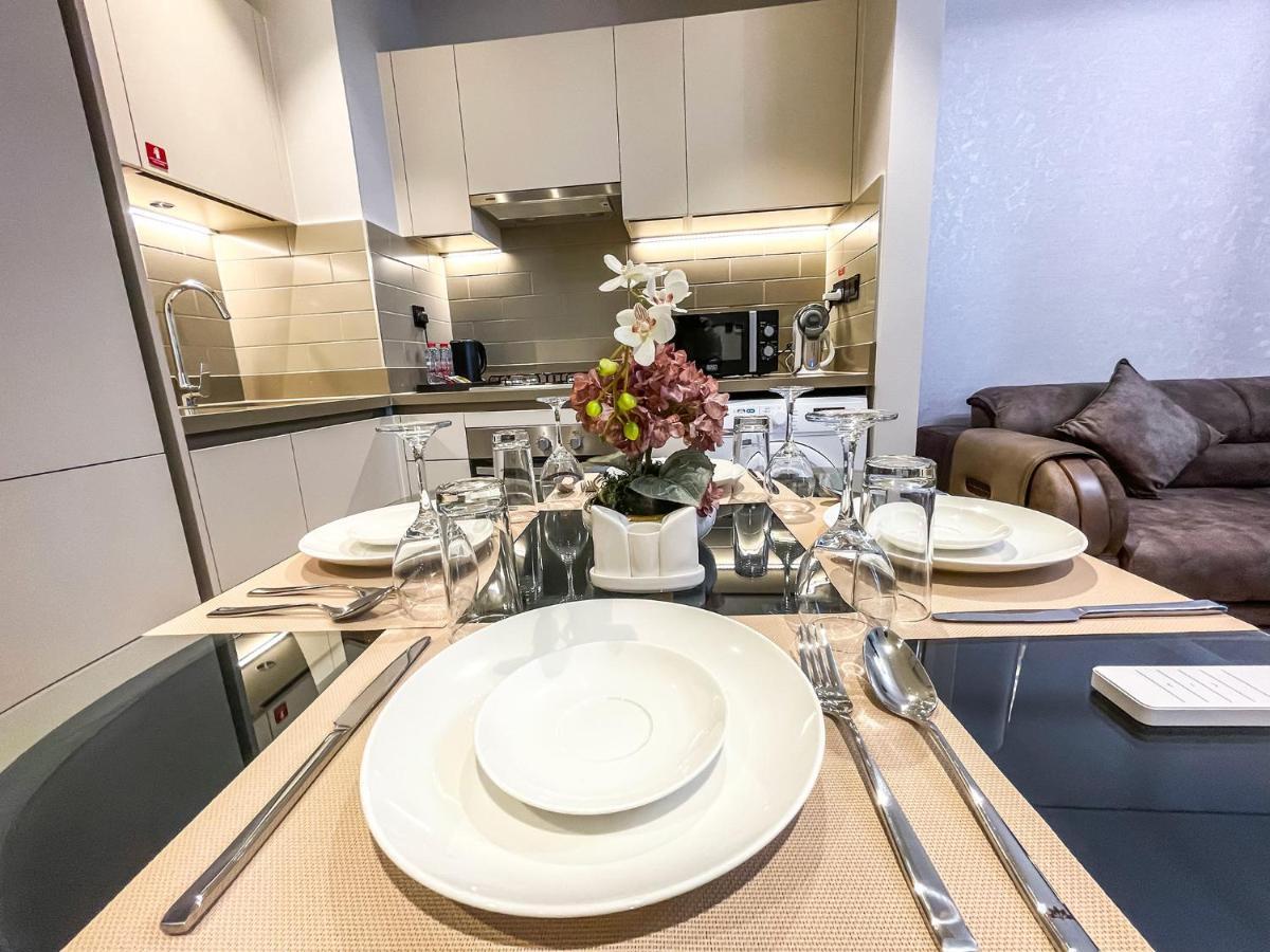 Stay By Latinem Luxury 1Br Holiday Home Cv A207 Near Burj Khalifa Dubai Bagian luar foto